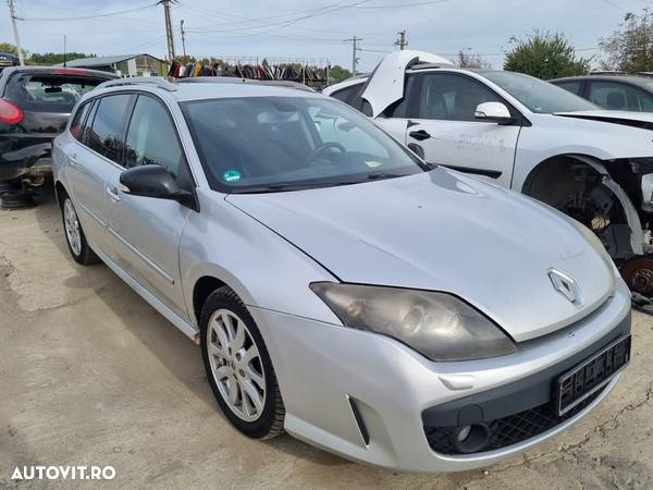 Dezmembram Renault Laguna 3, an 2010, 2.0 DCI euro 5 - 2