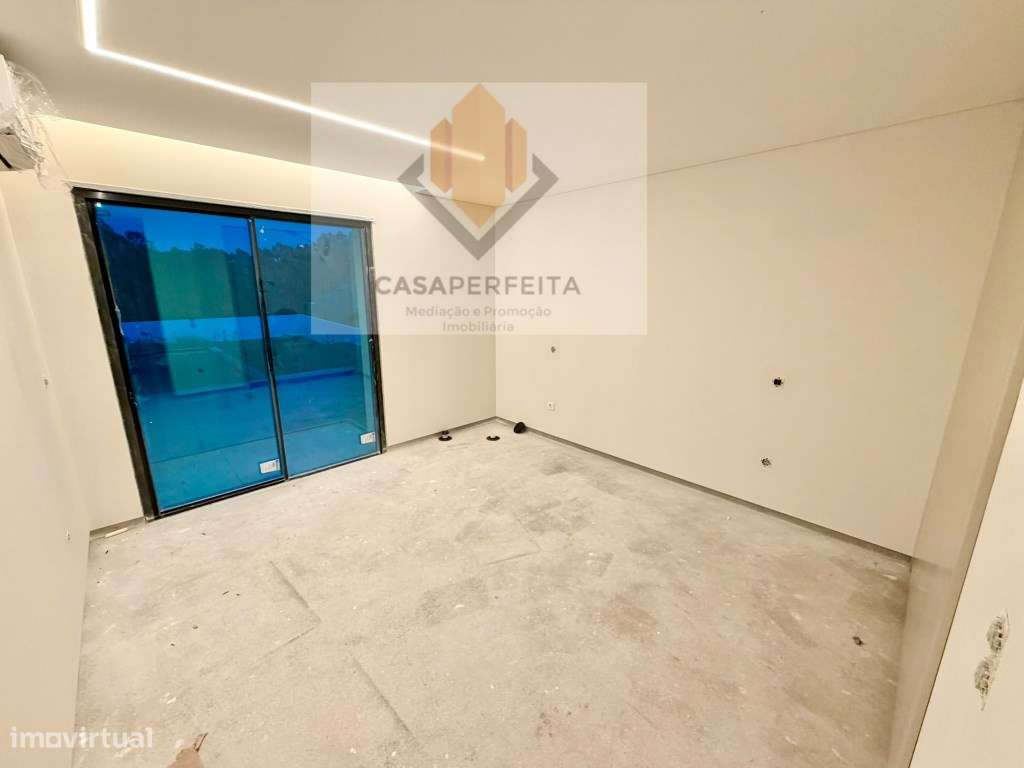 Moradia T3 Nova com Fabuloso Logradouro em Terreno com 600m2 - Erme...-24