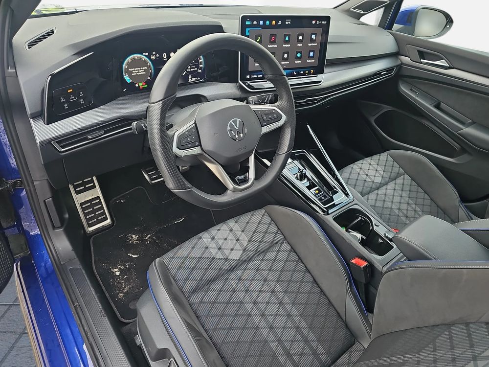 REZERWACJA FV23%, R-Line 1.5 eTSI mHEV 150KM, Salon Polska, ASO, 1 wł.