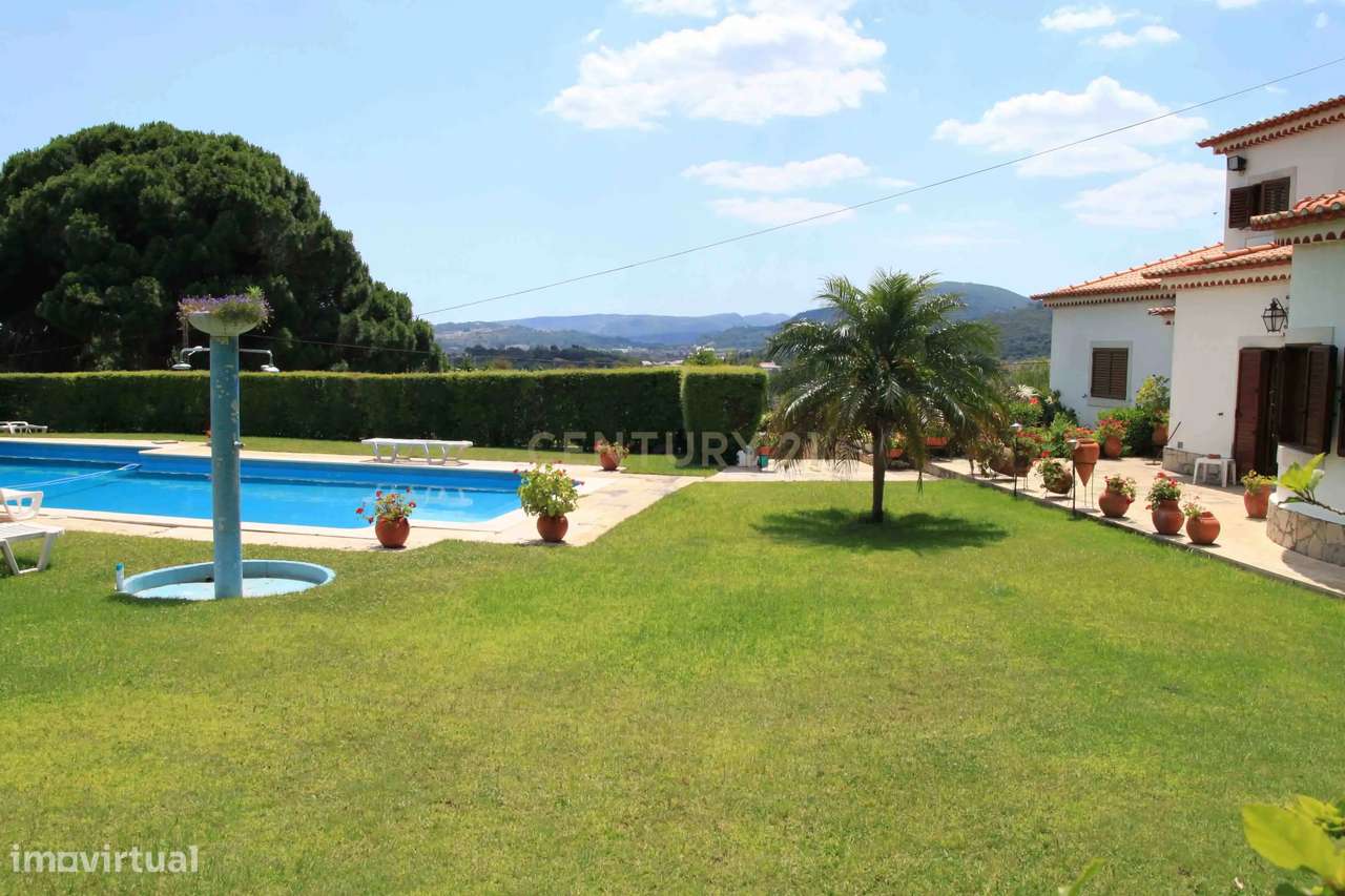 QUINTA EM PALMELA | 7 QUARTOS | 4 CASAS DE BANHO | 3 PISOS-40