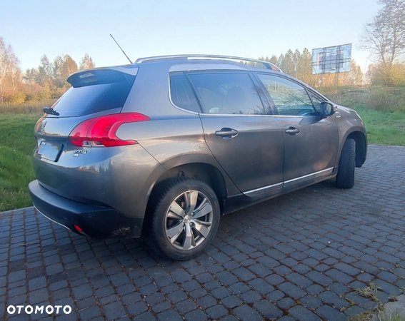 Peugeot 2008 - 5