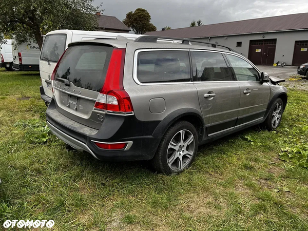 Volvo XC 70 T6 AWD Dynamic Summum - 11