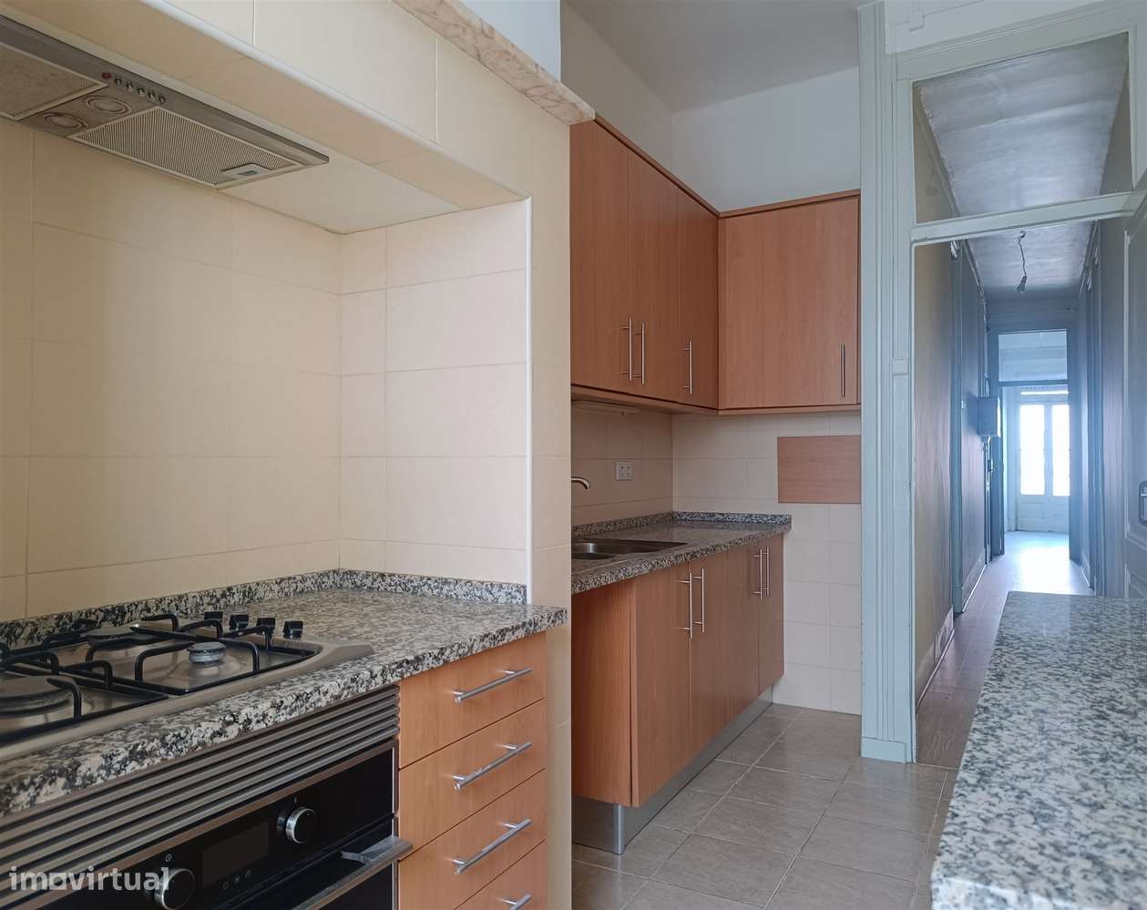 Apartamento T3 usado Arroios Lisboa-20