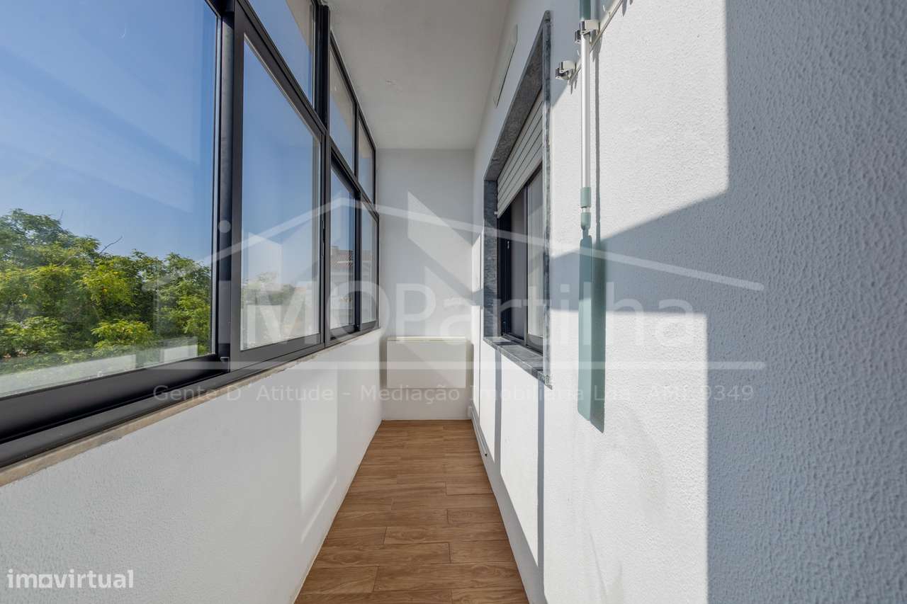 Apartamento T2 + 1 PINHAL NOVO - Grande imagem: 4/22