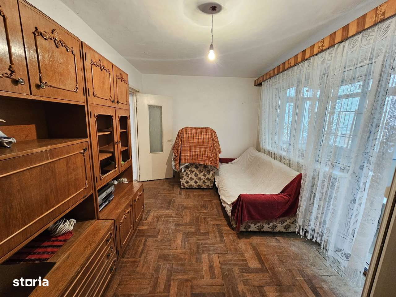 Decomandat, 2 camere, Narcisa-2