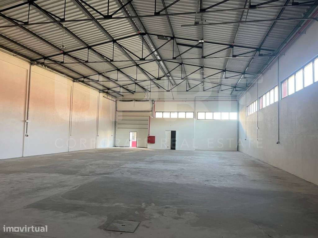 ARMAZÉM - C1 e C2 - 1276 m2 | ARRENDA | MAIA (Aeroporto) - Grande imagem: 2/15