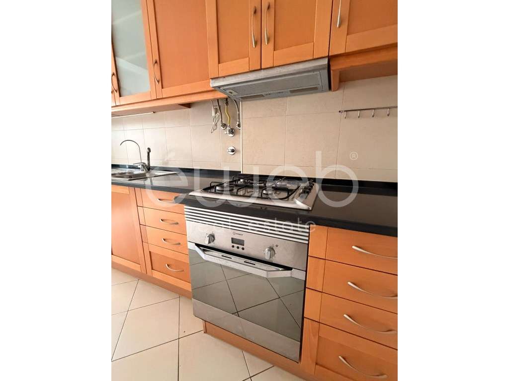 Apartamento T4, Bonfim, Setúbal-22