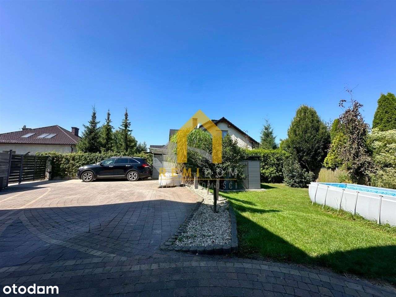 Dom Na Sprzedaż w świetnej lokalizacji- Żwaków-3