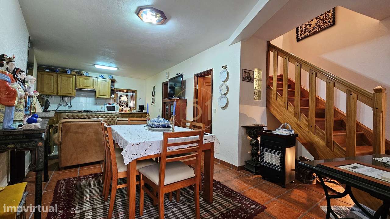 Duas Casas em Sendim - Miranda do Douro-46