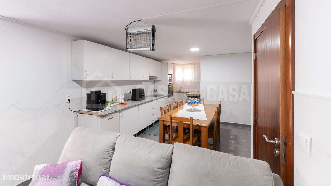 Moradia V2 em Moure de Carvalhal - Grande imagem: 5/10