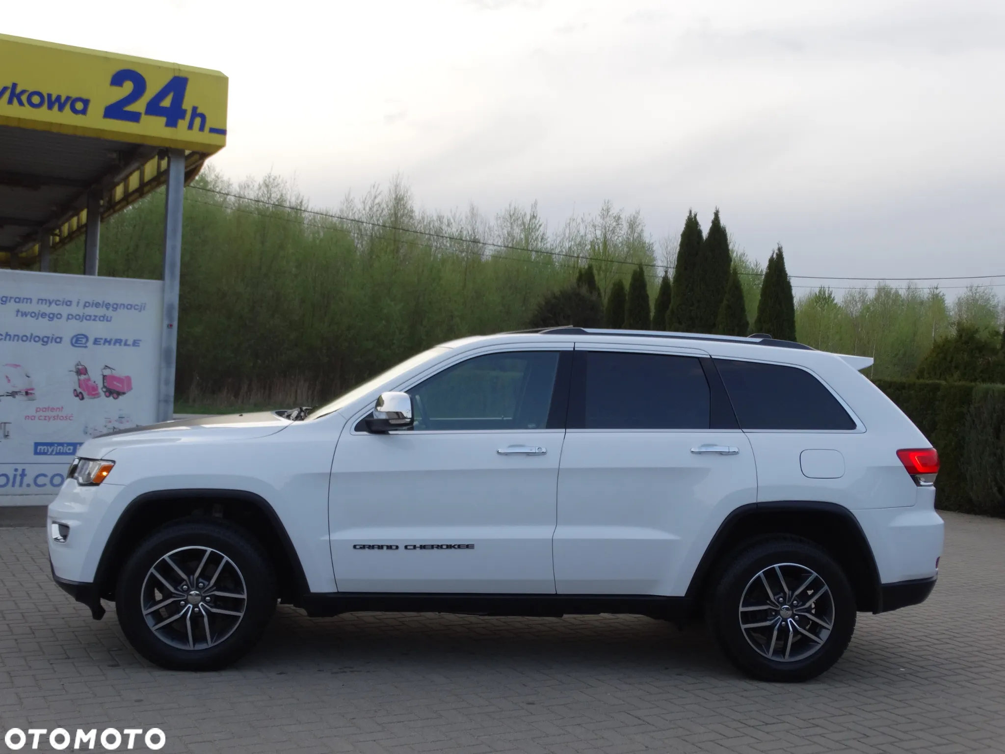 Jeep Grand Cherokee - 3