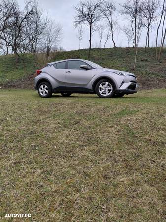 Toyota C-HR - 9