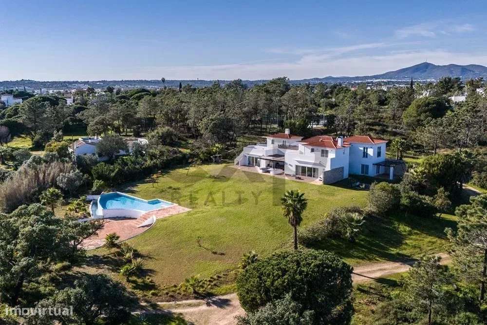 Moradia com Vista Incrível para a Ria Formosa – Um Refúgio de Tranquil - Grande imagem: 5/58