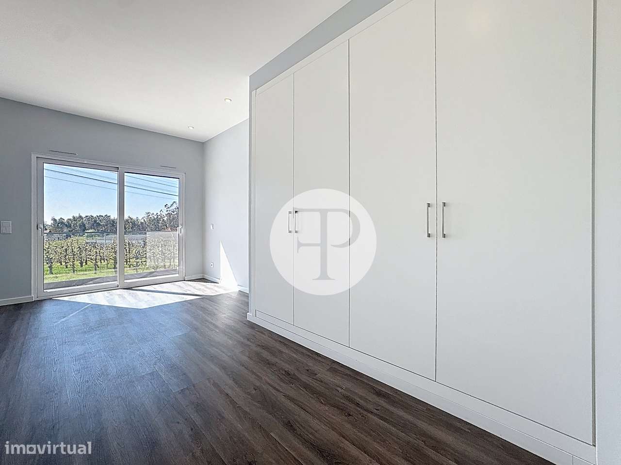 Moradia T4 com 2 suítes, piscina interior central em Alfeizerão-23