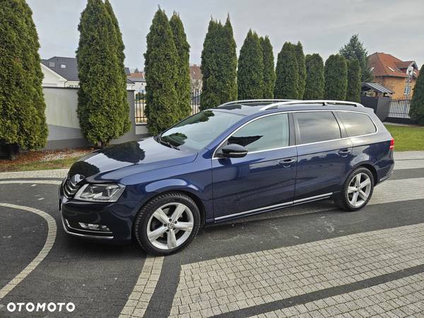 Volkswagen Passat 2.0 TDI Comfortline DSG - 2