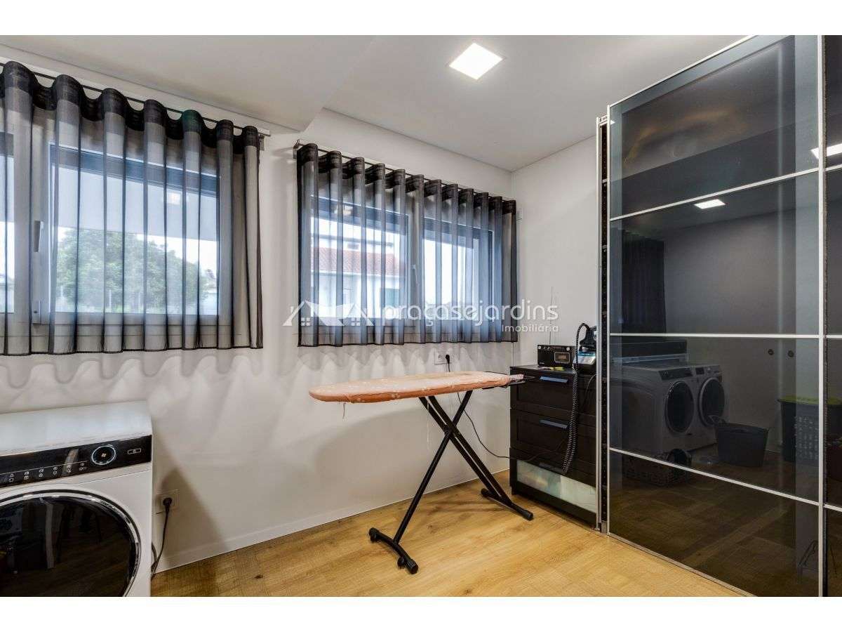 Moradia T5 Contemporânea e elevada eficiência energética – Amor, Le...-54