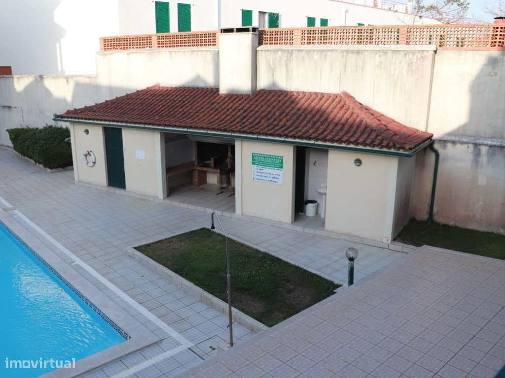 Apartamento T1+2 Duplex, em condomínio fechado, a 2 minutos da praia-42