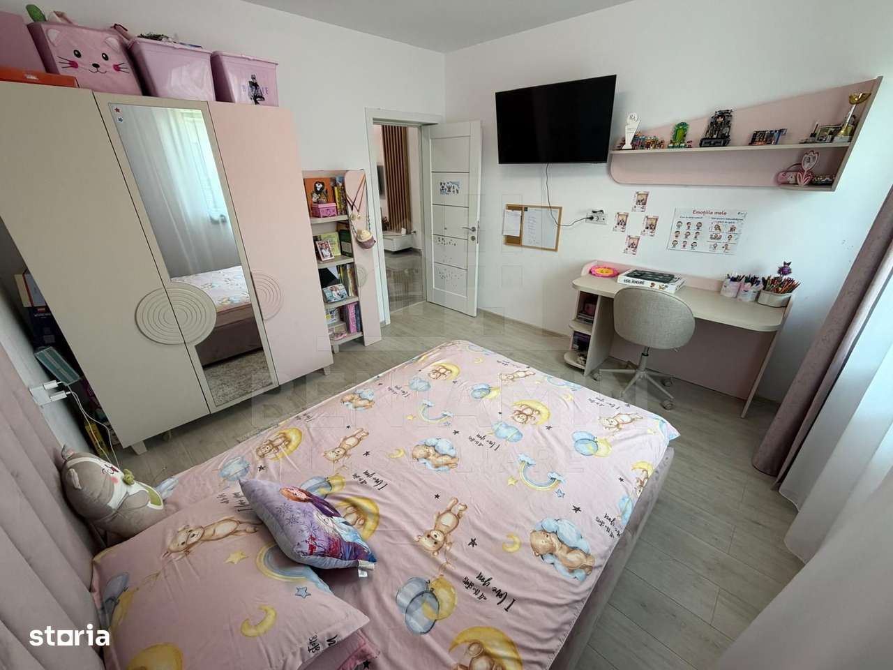 Casa-3 Dormitoare-2 Bai-Teren 400mp-Aeroport-Mobilata-Utilata-Moderna-4