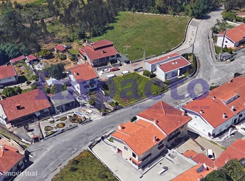 Terreno Urbano em Santiago de Riba-Ul, Oliveira de Azeméis - Grande imagem: 1/5