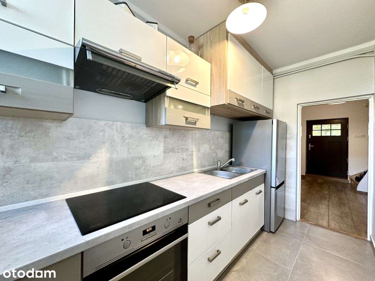 Dom z pomieszczeniami gospodarczymi-8