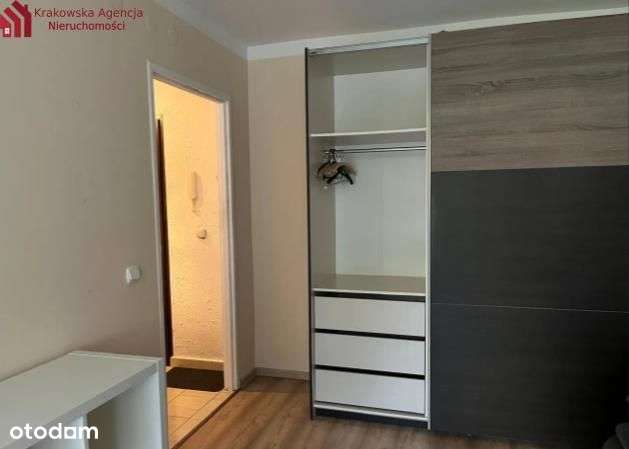 Komfortowe mieszkanie z balkonem i piwnica .-2