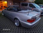 Mercedes-Benz CLK - 12