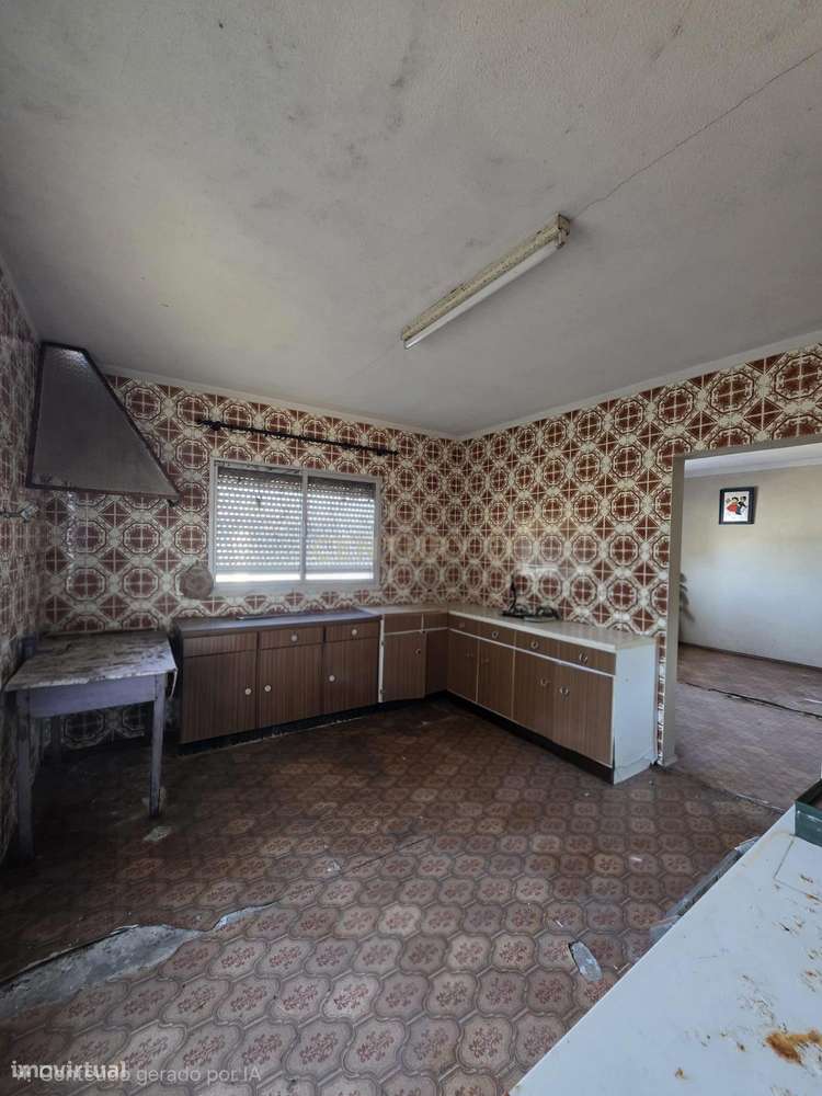 Casa para Recuperar em Marinha Grande, Leiria - Grande imagem: 3/12