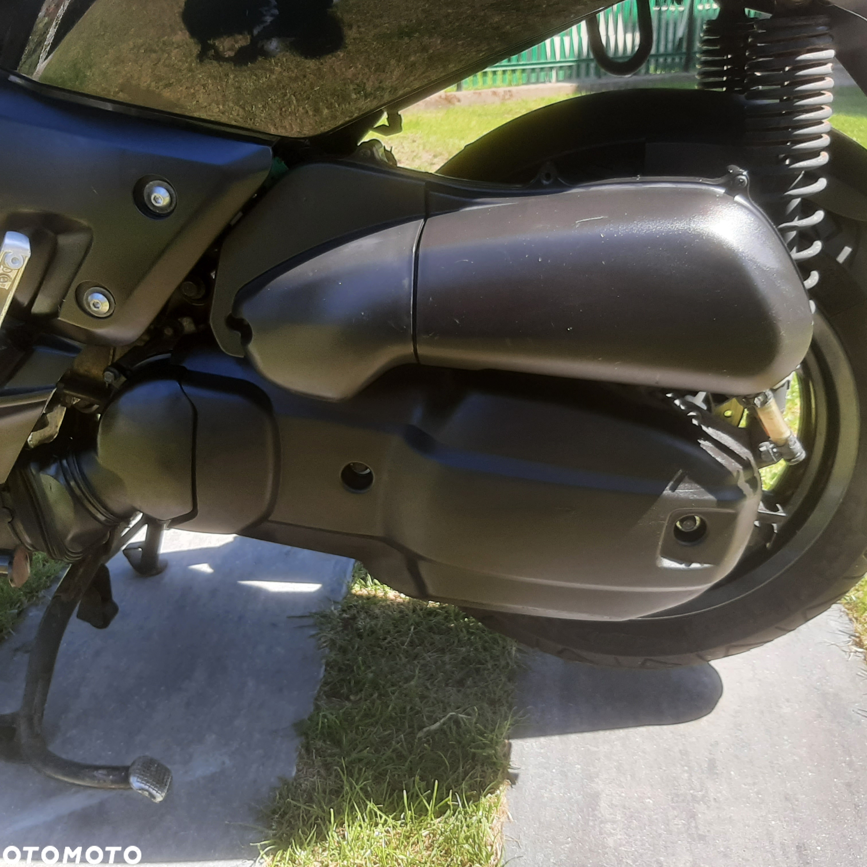 Yamaha X-max - 12