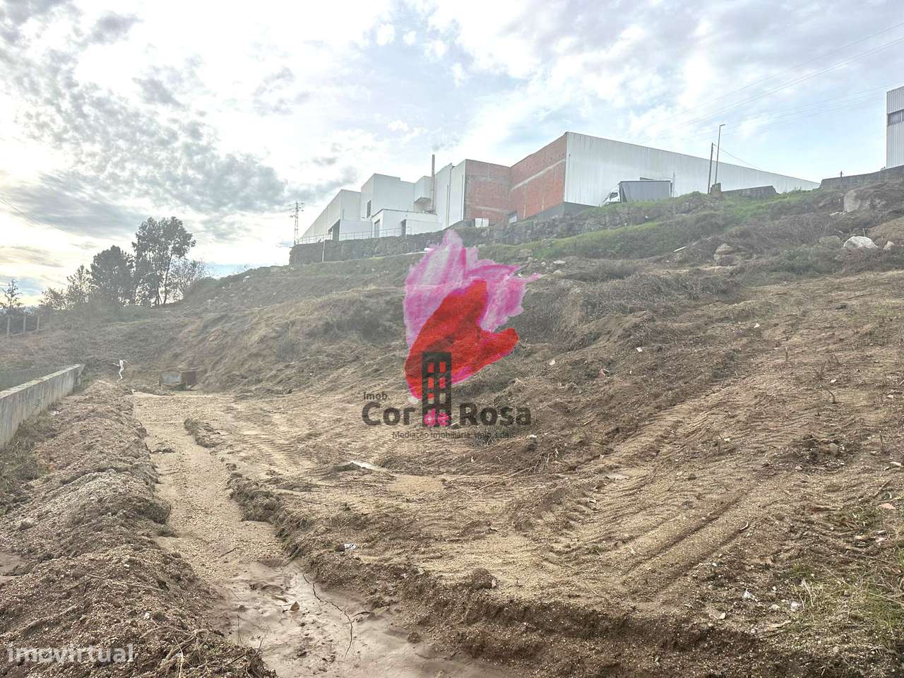 Terreno Industrial em Venda no Parque Industrial de Infias-14