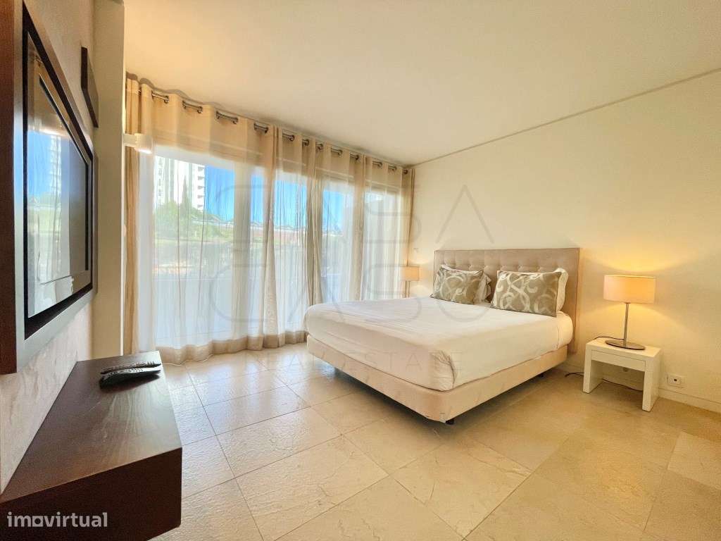 Luxuoso Apartamento Turístico T2+1 com Piscina e Jardim em Troia-Co...-16