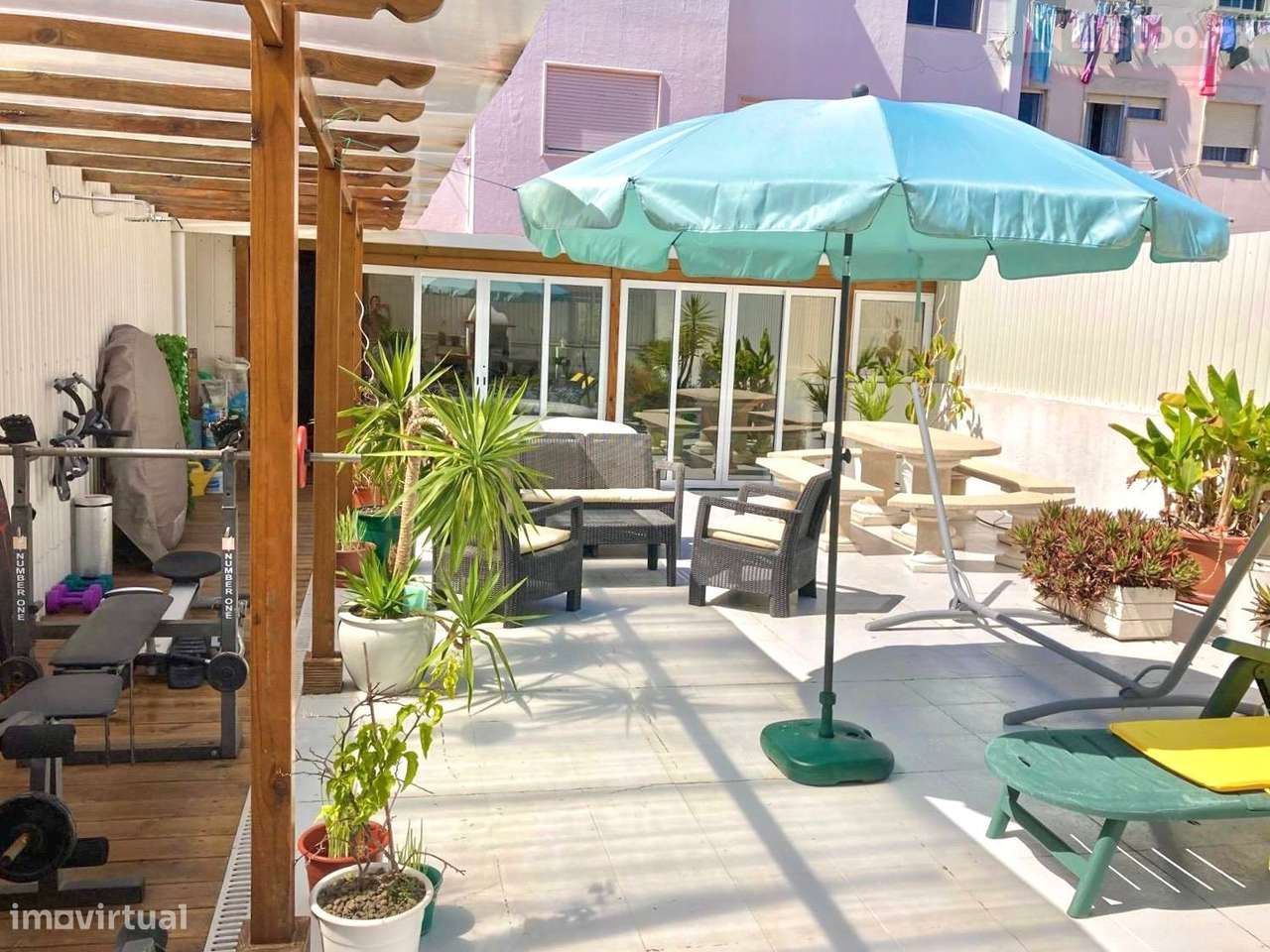 Apartamento T5 renovado e com terraço - Queluz-33