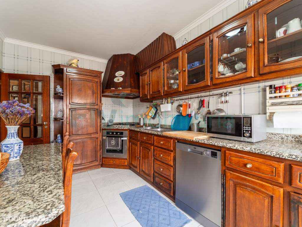 Apartamento T3 com Terraço de 80 m² e Garagem Fechada em Moreira de...-8