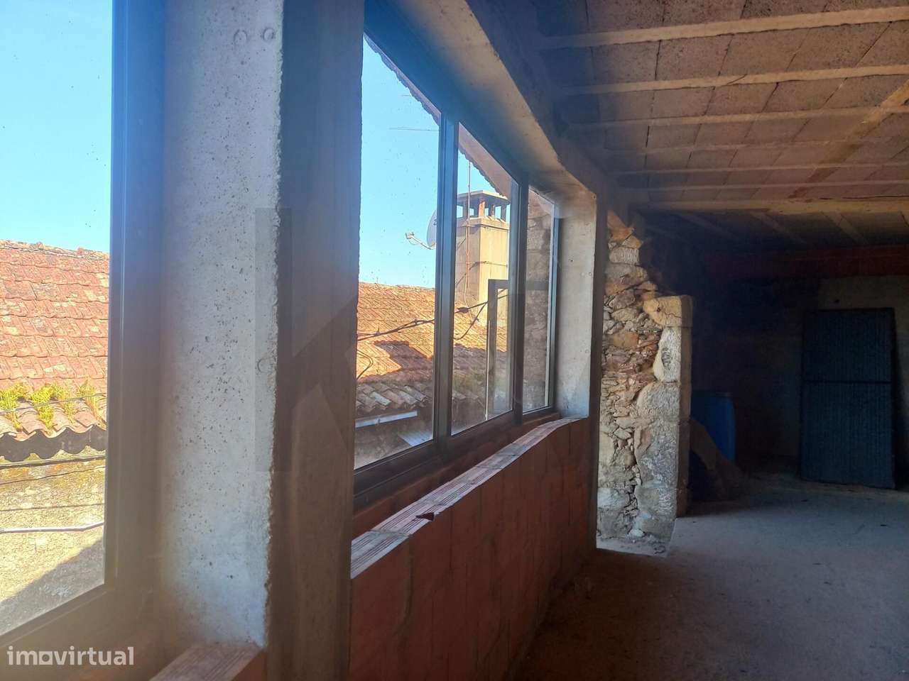 Moradia em pedra numa pacata aldeia de Sever do Vouga, ideal para féri - Grande imagem: 4/12