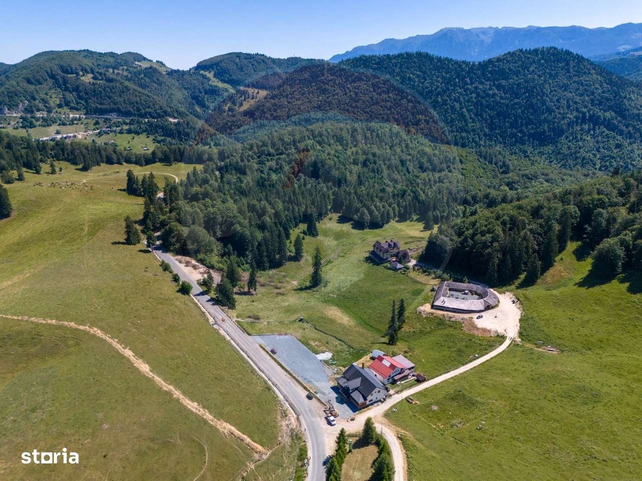 Teren 56599mp Dambovicioara / Soseaua DN 73Dealul sasului! - Imagine principală: 5/15