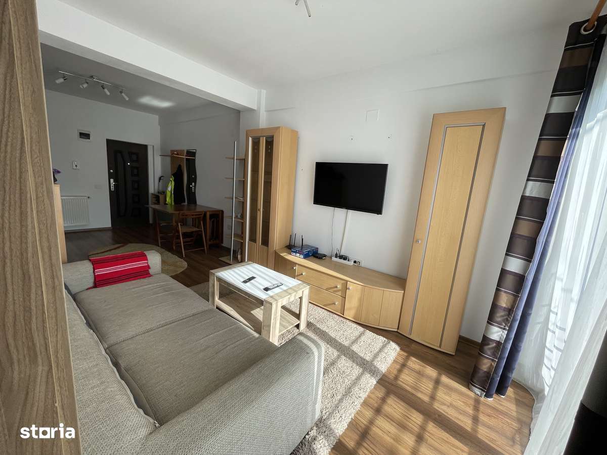 Bloc nou 2 camere-centrala proprie, loc de parcare în curte. - Imagine principală: 2/15