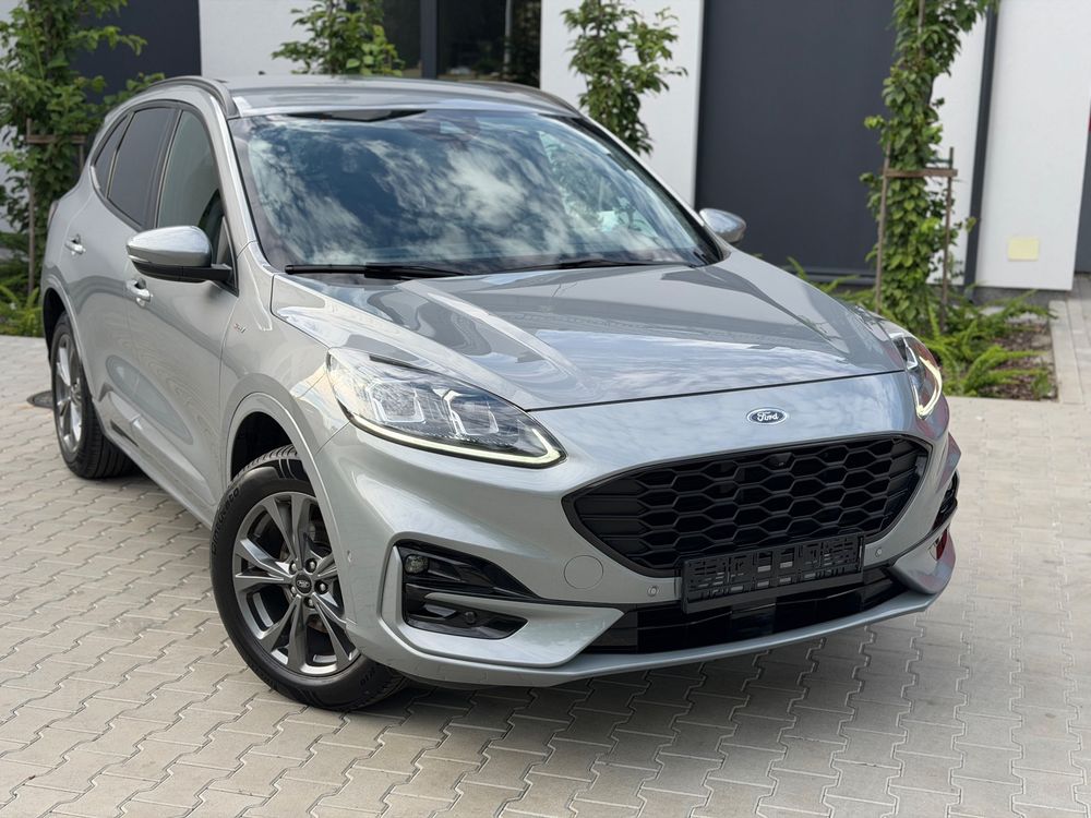 Ford Kuga III 2.5 Duratec FHEV 4x4 ST-LINE X 2021