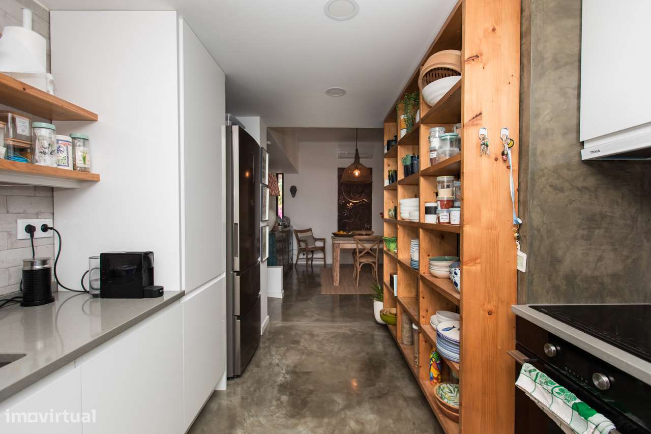 Moradia isolada terreno de 811m2 piscina jardim Sesimbra-19