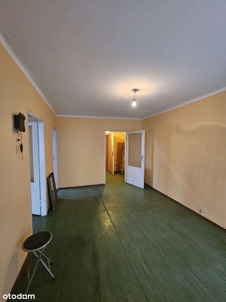 Mieszkanie 2 pokoje do remontu I piętro w spokojnej częsci Bytomia-2