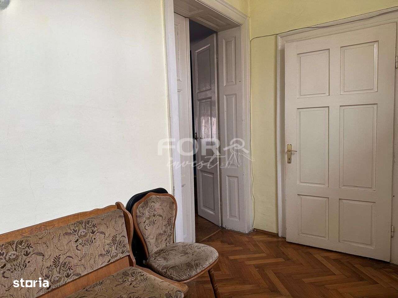 Apartament 2 camere de vanzare,cladire istorica, Piata Unirii-11