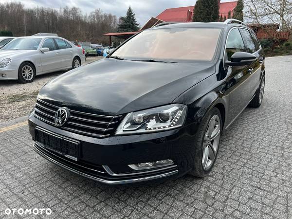 Volkswagen Passat 2.0 TDI Highline DSG - 30