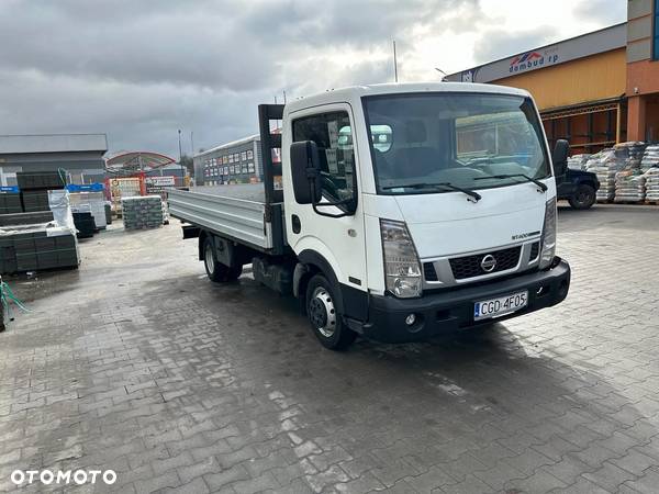 Nissan cabstar - 3