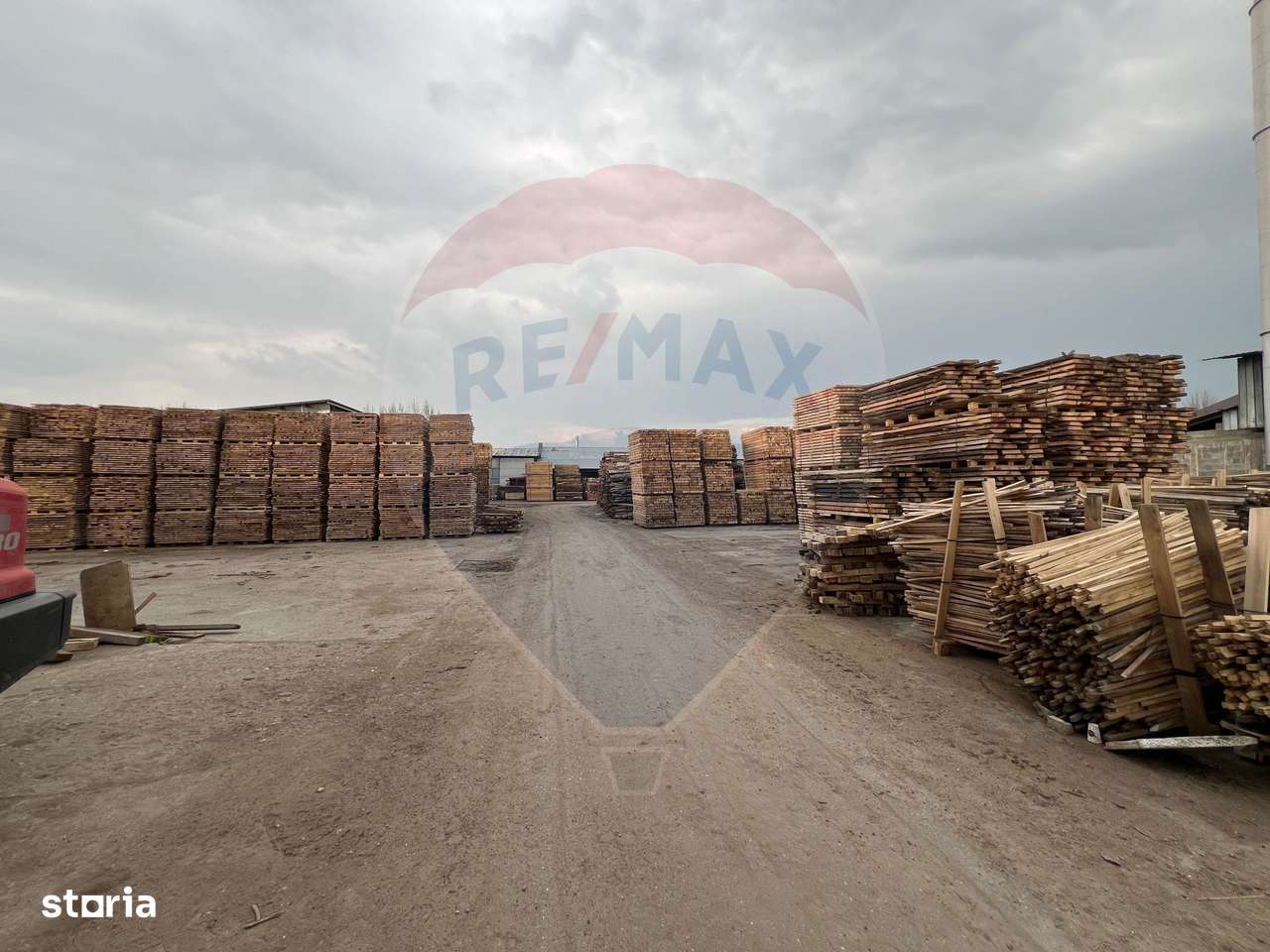 Spațiu industrial de 7,756mp de vânzare - Imagine principală: 4/20