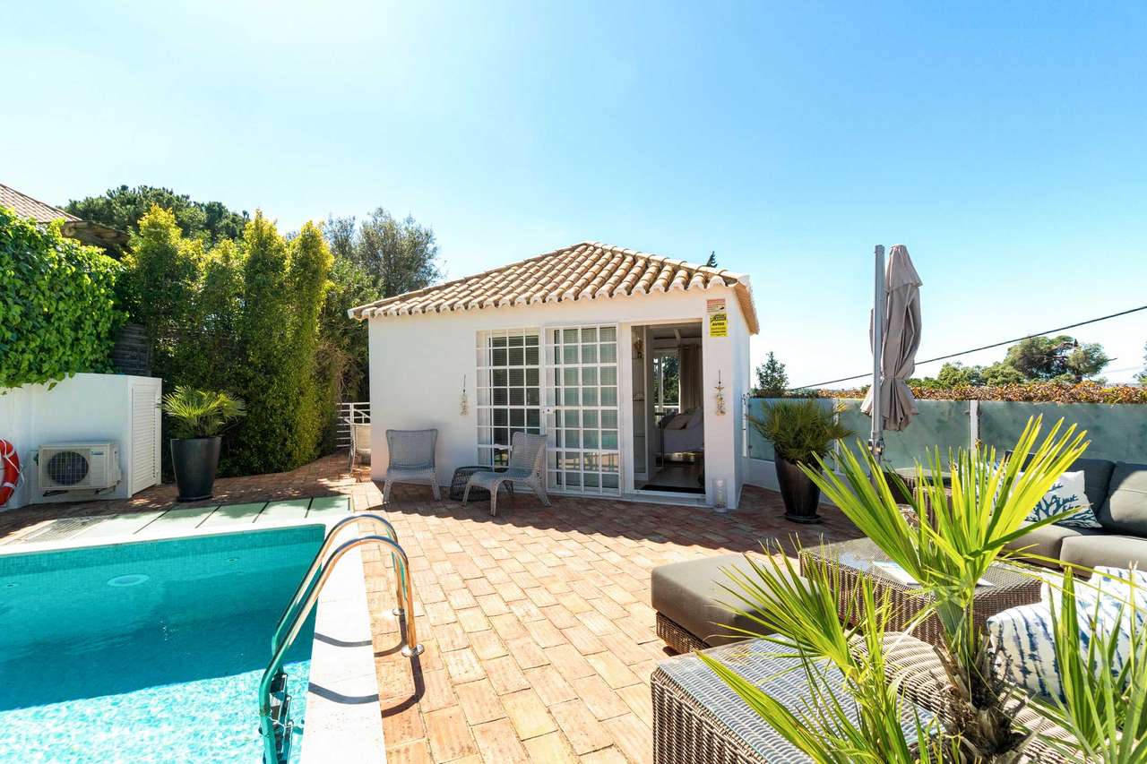 Casa elegante de 2 quartos com piscina, perto de Guia-40