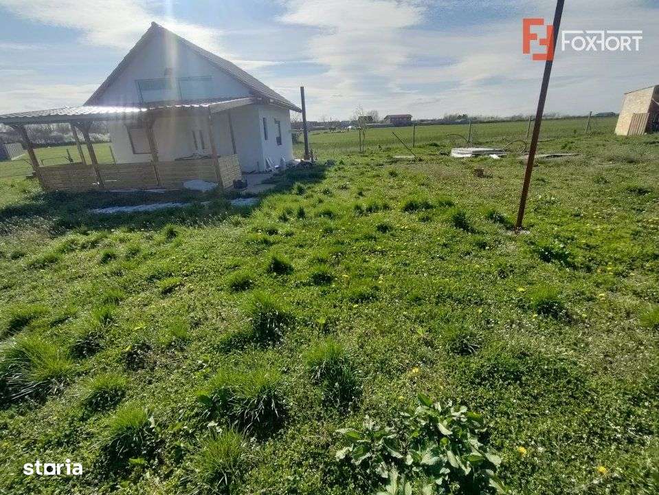 Teren de 2600 mp in Sanmihaiul Roman imprejmuit - ID V5057 - Imagine principală: 4/8