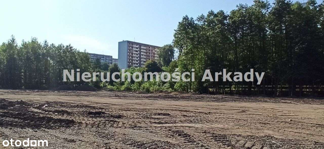 Działka usługowa w centrum !-4