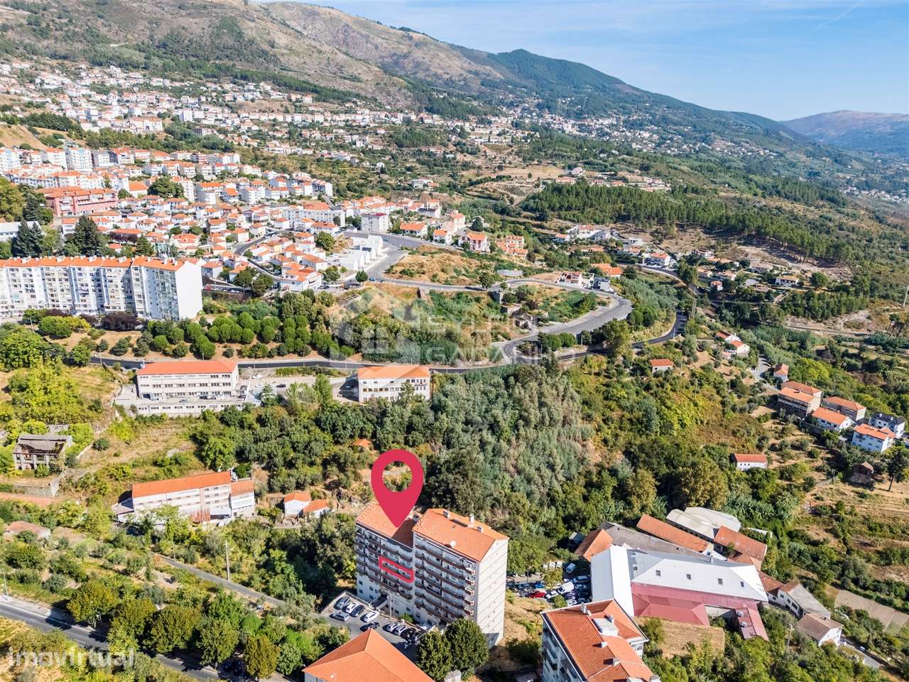 Apartamento T4 para VENDA na Calçada das Poldras, zona baixa da Covilh-37