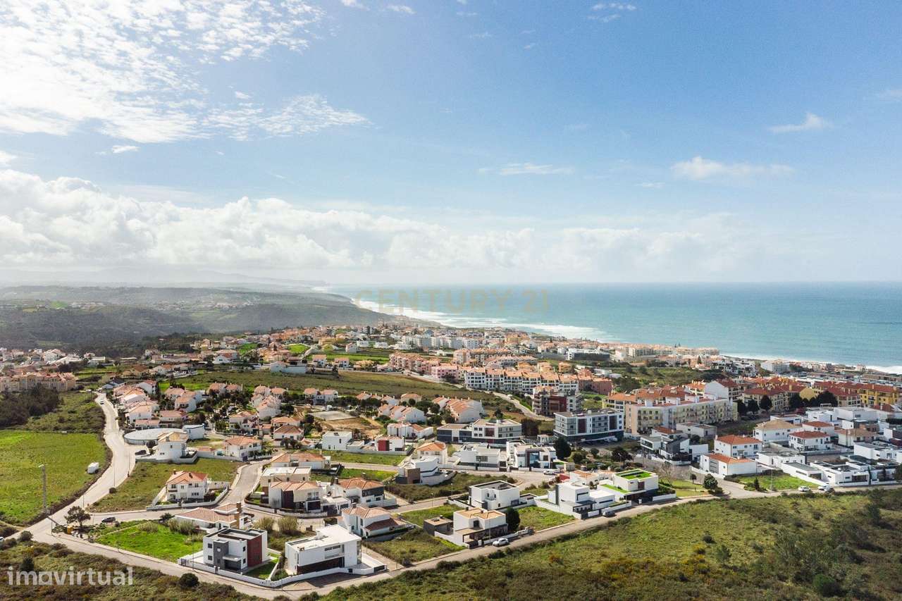 Moradia T2+3 em Seixal, Ericeira-33