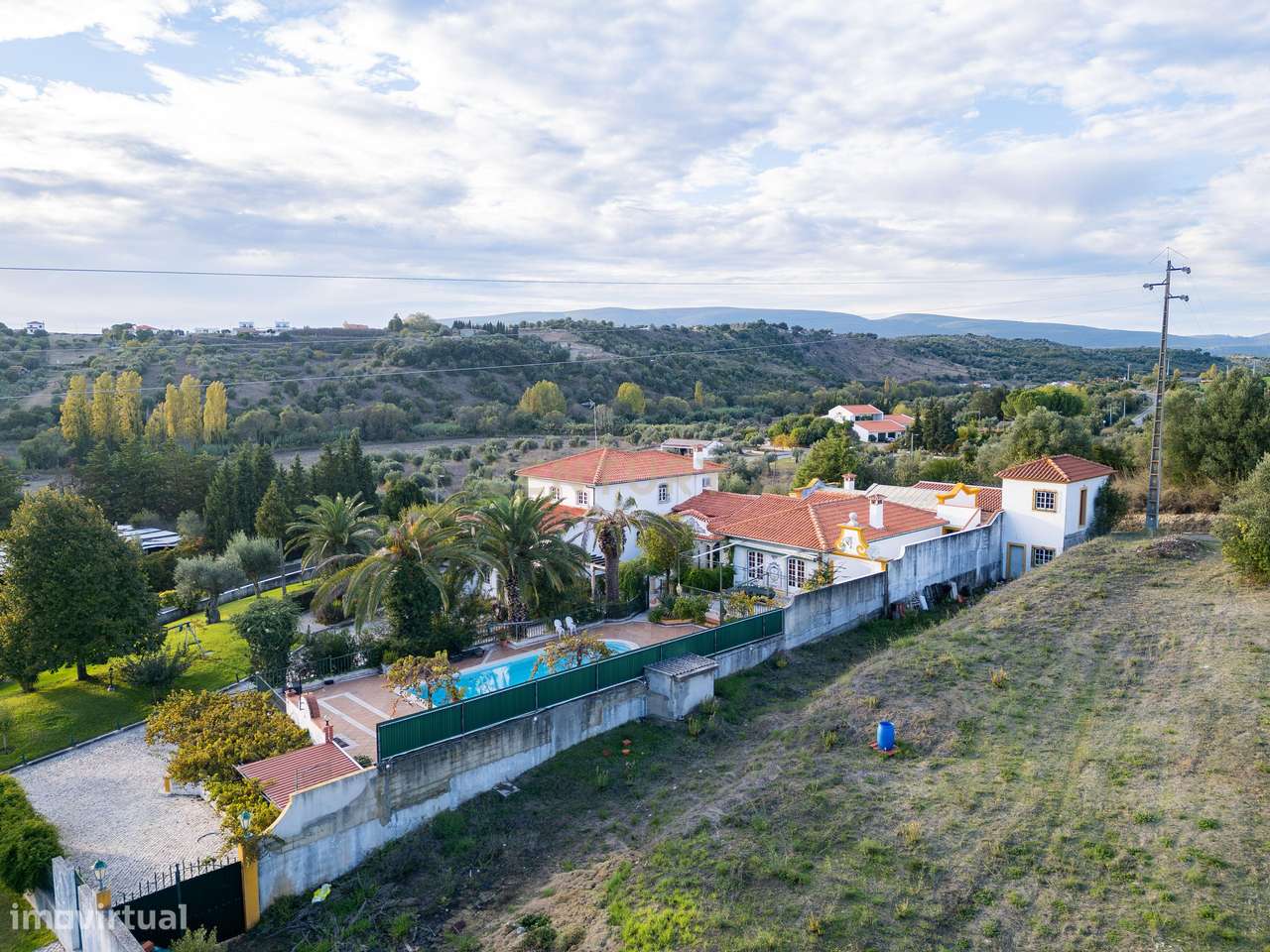 Refúgio com terreno a 1 hora de Lisboa em Torres Novas - espaço, priva - Grande imagem: 4/60