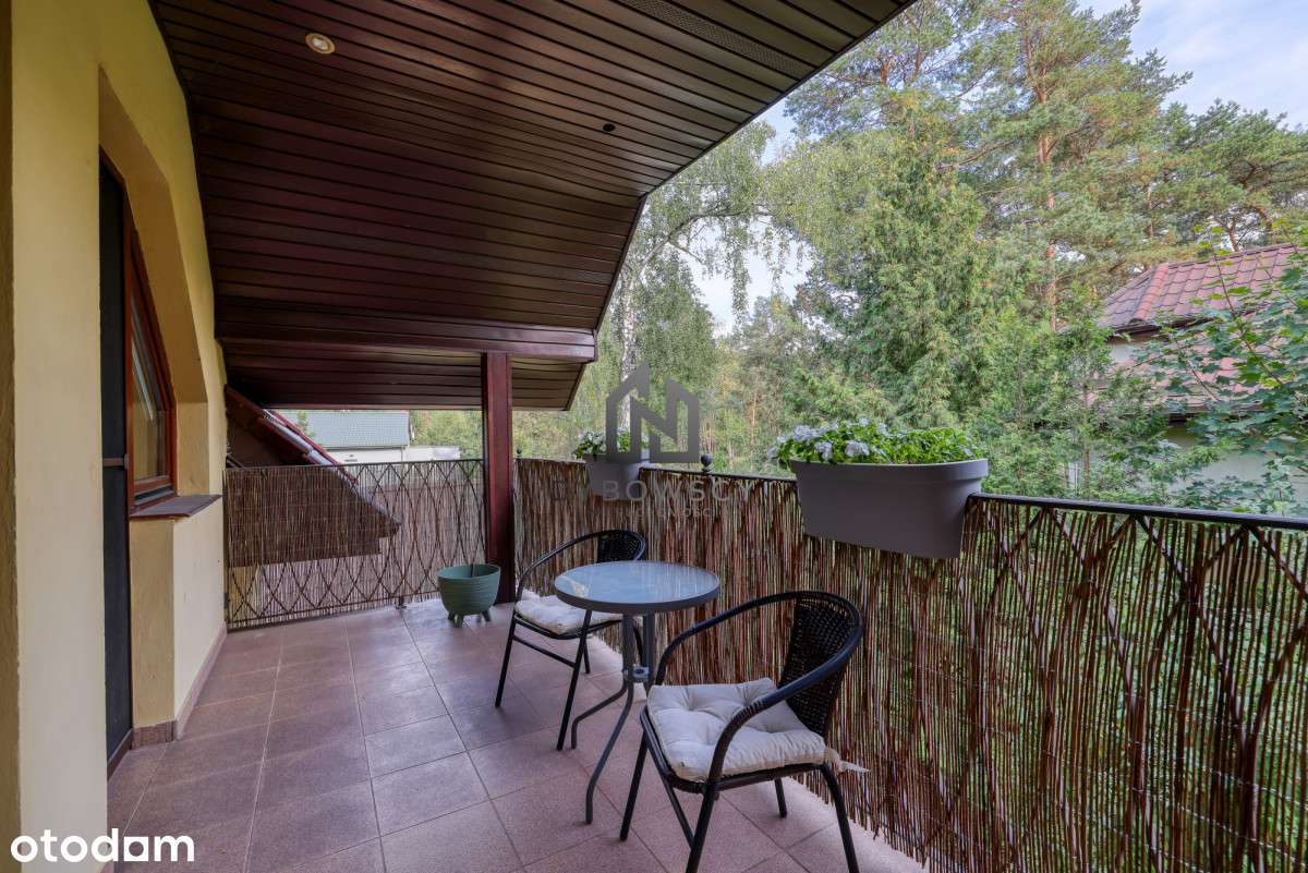 Dom wolnostojący z ogrodem i garażem-Józefów-16