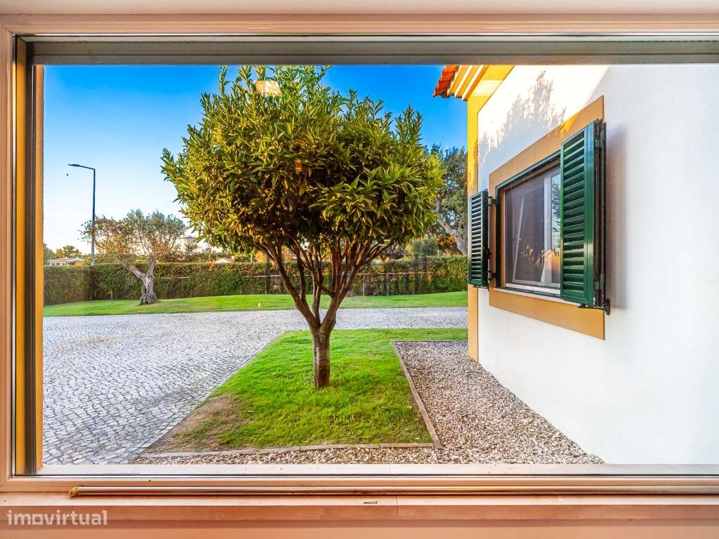 MORADIA LUXO STO ESTEVÃO. PISCINA. GARAGEM. COURT TÉNIS-45